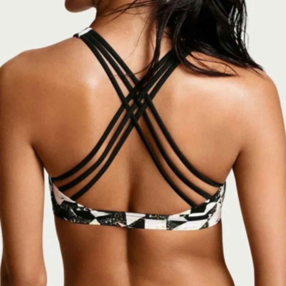 Victoria’s Secret Sport Strappy Back Sports‎ Bra Small Geometric Print